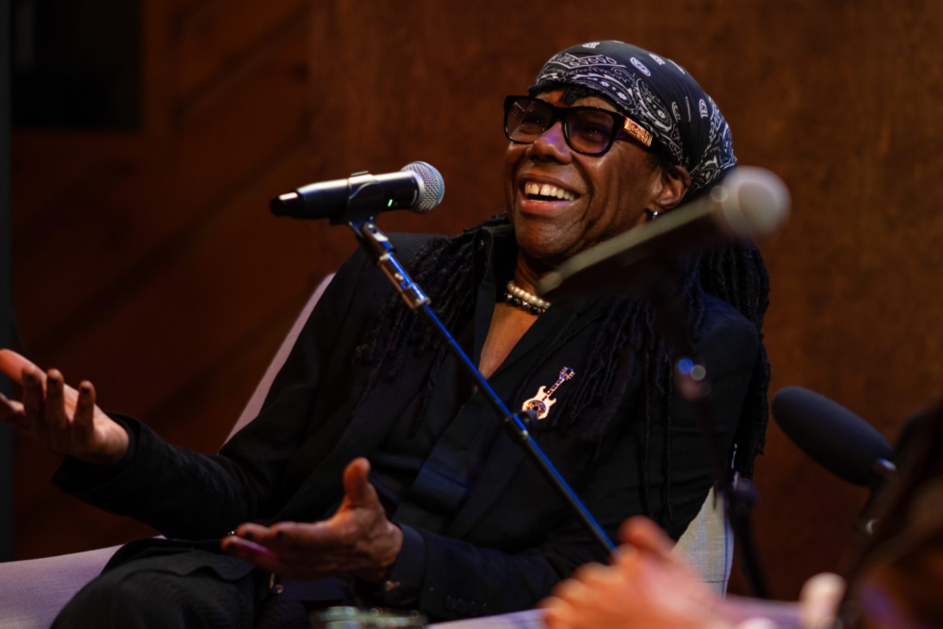 Nile Rodgers 回忆 David Bowie 与 Madonna：音乐圈往事再成焦点