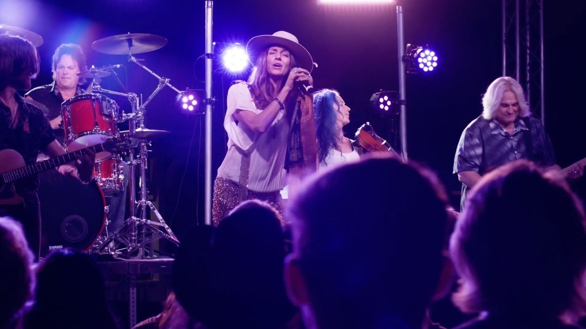 《Six Days in Evergreen》预告公开，Dawn Olivieri 化身摇滚明星